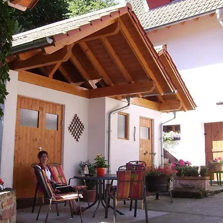 板栗林旅馆 Dörrenbach